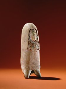 Standbeeld van een vrouw in ceremoniële gewaden, Isle of Jaina (aardewerk)